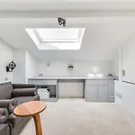 Elegant Apartment Offers Three Bedrooms