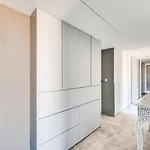 Elegant Apartment Offers Three Bedrooms